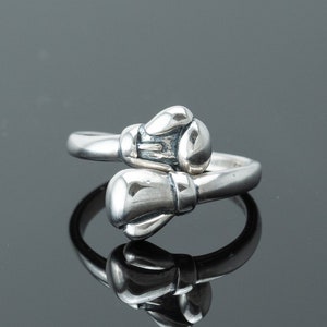 Boxningshandskar i sterlingsilver, boxningshandskesmycken, kickboxningspresent, boxningshandskesmycken, boxningsring, kickboxningsring SO155