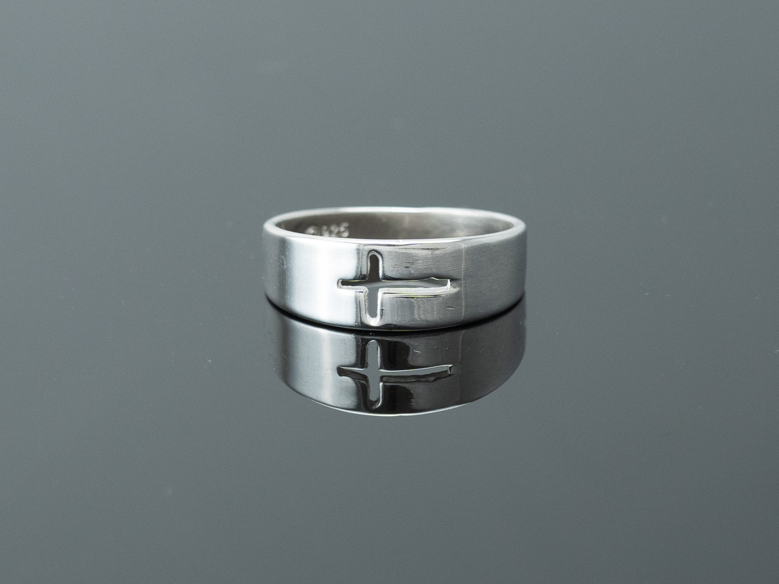 Cut Out Cross Ring - Etsy
