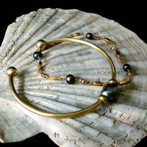 Vintage Style Two Piece Brass and Black Pearl Bracelet and Bangle Set
