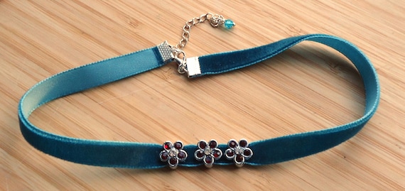 VELVET FRIENDSHIP BRACELET THIN W/STAR STUD BLOSSOM VELVET FRIENDSHIP BRACELET THIN W/STAR STUD BLOSSOM