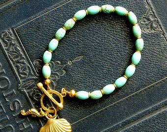 Turquoise Howlite and Brass Beaded Bracelet