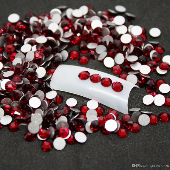 8000 Unidades De Piedras Preciosas De Cristal Redondas Termoadhesivos Con Parte Trasera Plana Para Hacer Bricolaje Con 1 Pinza Y 1 Boligrafo De Pua