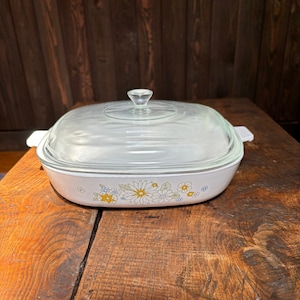 CorningWare Yellow Floral Bouquet 9 1/2” Casserole with Lid