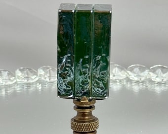 Emerald Ripple Glass Lamp Finial – Handcrafted Triple-Panel Art Deco Accent in Deep Green