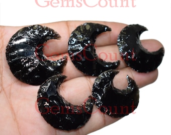 レッドオブシディアンガラスの月：癒しのクリスタル三日月彫刻 - Etsy 日本