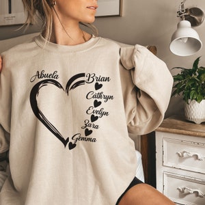 Personalized Grandma Shirt, Grandma Heart Sweatshirt, Gigi Tee-shirt, Abuela T-shirt, Grandkids Name Shirt, Gift For Grandma, Nana Crewneck Sand