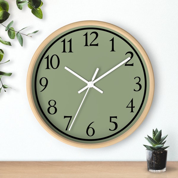 Grüne analoge Wanduhr, Holzrahmen, batteriebetrieben mit stillem Uhrwerk, 10 Zoll, grüne Wanduhr mit Zahlen, minimalistisches Design