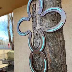 Horseshoe Cross