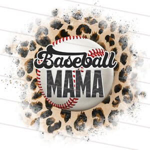 Puede incluir: Una pelota de béisbol blanca con costuras rojas y el texto "Baseball Mama" en letras negras, rodeada de un patrón de leopardo marrón y negro.
