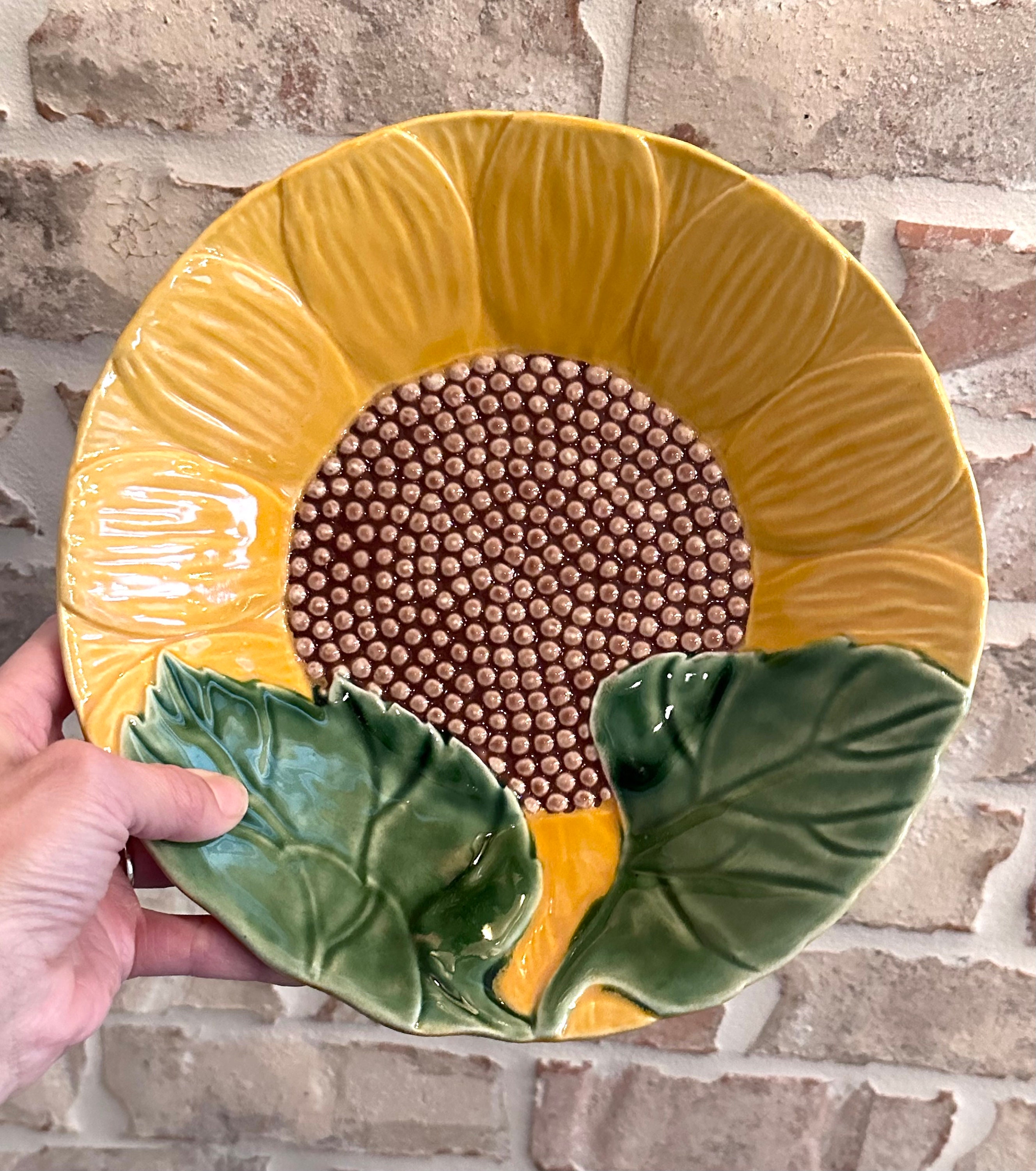Bordallo Pinheiro Mojolica Sunflower Multiple Sizes Bordallo Pinheiro Mojolica Sunflower Multiple Sizes