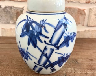 Blue And White Vintage Ginger Jar/Tea Caddy