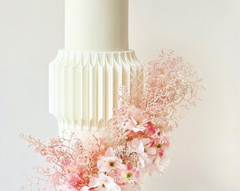 Round Fluted Cake Separator- wedding cake spacer - fake cake tier - black ribbed cake plinth - celebration cake riser - cake reeds