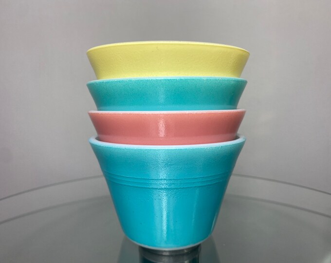 Set of 4 Pyrex Custard Cups Colour Vintage Dessert Bowls Etsy