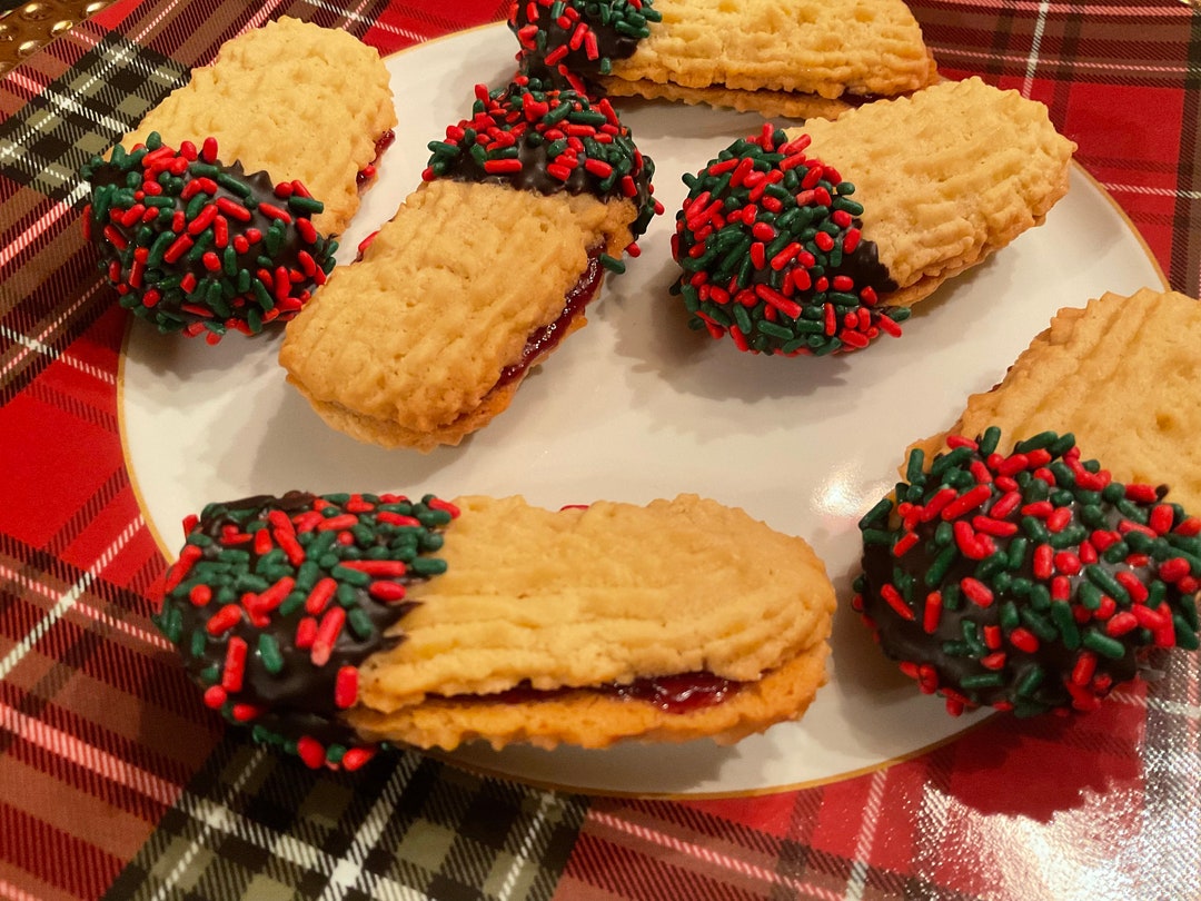 Traditional Italian Sandwich Cookies Filled With Raspberry Preserves