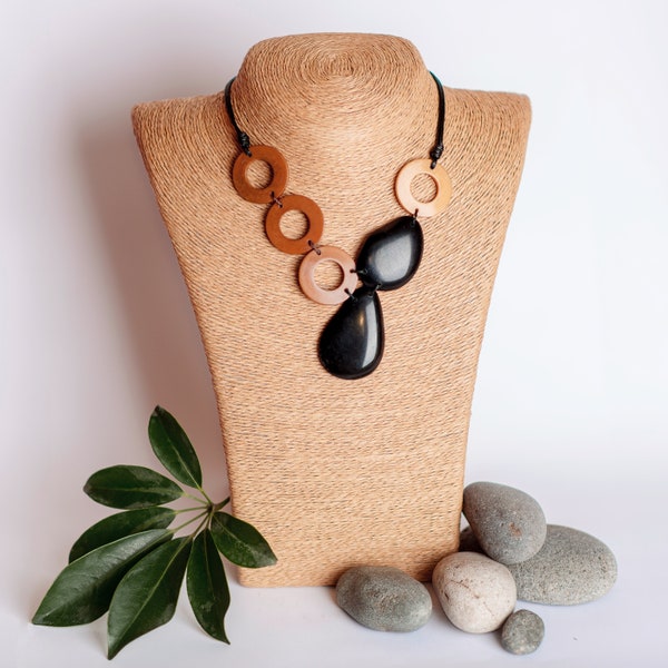 Sami Eco-Friendly Necklace Black-Cinnamon | Unique Handmade Jewelry | Sustainable Jewelry Tagua Nut Vegetable Ivory