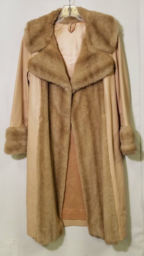 Lilli Ann Blonde Vintage Leather and Faux Fur Dust
