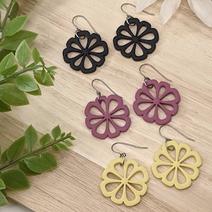 Boho clay earrings, dangle earrings clay, polymer clay earrings, titanium earrings, handmade lightweight earrings, floral clay earrings