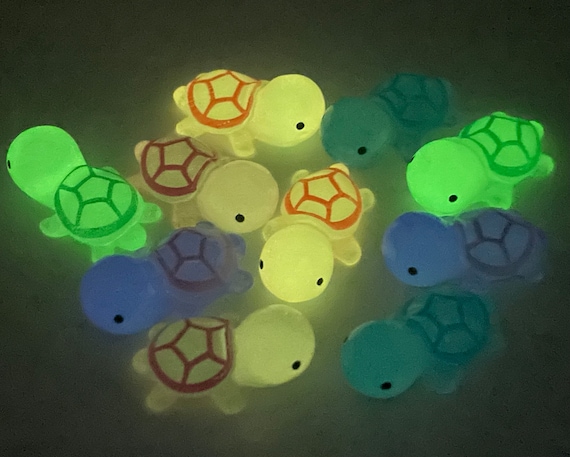 Hot Sale Resin Creative Glow in The Dark Turtle Luinous Lucky Chars Glowing in Night iniature Sea Ocean Anial Figurine - Glowing Turtle and Luinous Turtle price