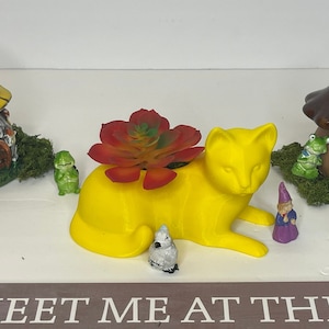 Cat Planter, Cat with Plants, Cat For Desk, Cat Pot/Planters