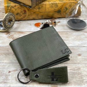 Personalizar cartera de cuero l Cartera de cuero personalizada l Regalo de aniversario para él / Cartera de cuero verde para hombre l Regalo de cartera de padrinos para él
