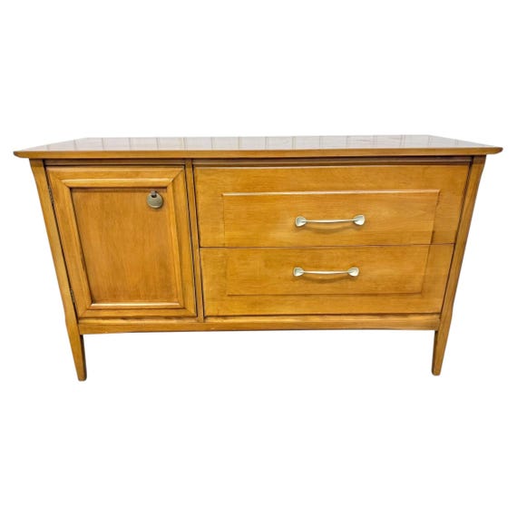 Mid-Century Modern Heywood Wakefield Sideboard