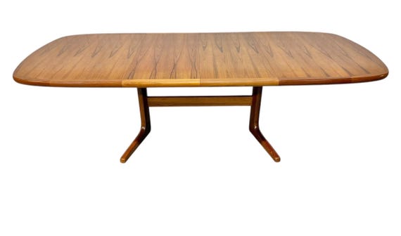 Vintage Danish Modern Oval Teak Dining Table W/2 Leaves
