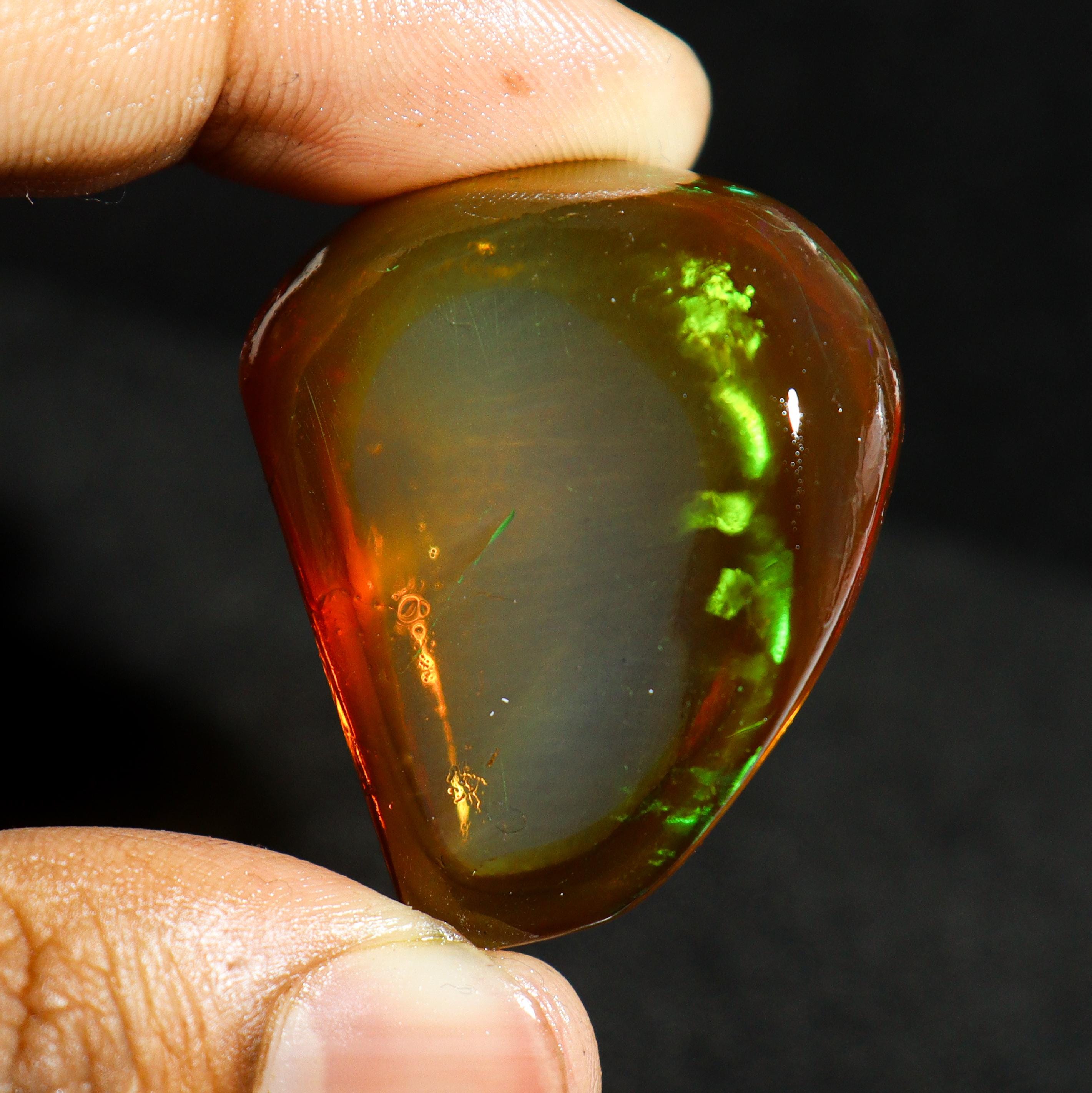 エチオピア産ハニカムファイアオパール標本：原石展示、10月の誕生石