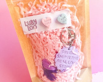 FRIENDSHIP  key ring Cute Valentine’s Day Galentines day conversation heart and keyring best friend pack