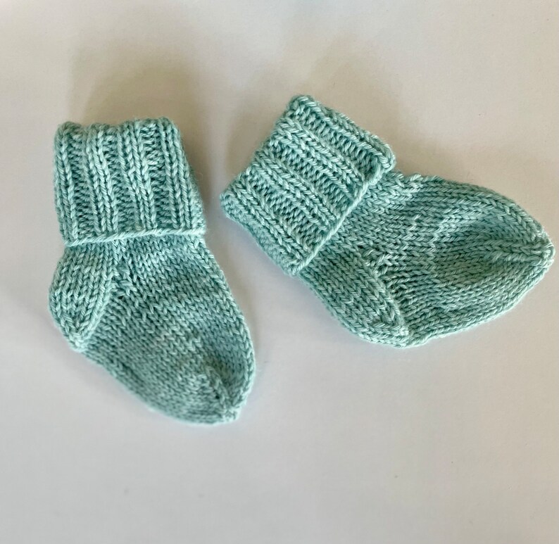Wool Hand Knit Baby Socks, Mint Lemon Color, 910 Cm Feet, 06 Months