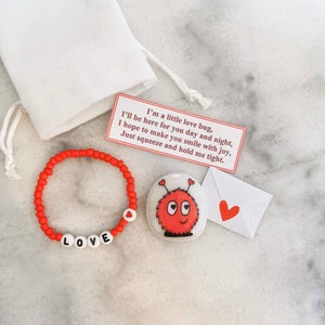 Love Bug Stone Beaded Bracelet, Worry Stone, Keepsake, Small Gift, Love You, Miss You, Valentines, Beaded Bracelet, Friendship Bracelet,