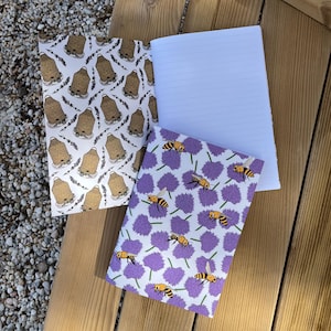 Libreta de abejas, colmenas vintage y flores de cebollino, A5 rayado, diseño y hecho a mano en Grecia, diario, bloc de notas, tapa de cartón