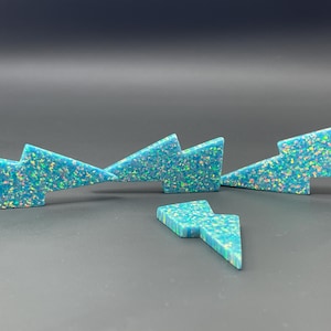 Sea Green Bello Opal Bolt: Synthetic Fire Cabochon for DIY Jewelry