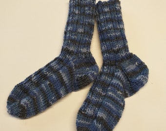 Selbstgestrickte Socken Größe  26 / 27