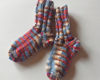 Selbstgestrickte Socken Größe  17 / 18