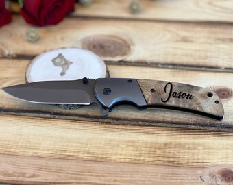 Klappmesser mit Gravur: Titanklinge, Shadow Wood Griff