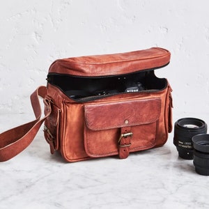 Leder Kameratasche DSLR, Leder Kameratasche, Leder Schulter Kameratasche, personalisierte Leder Kamera Hand, Geschenk für Papa