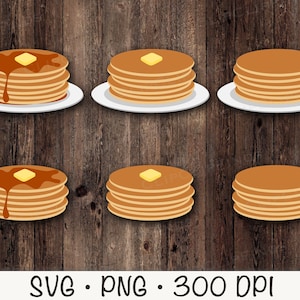 Könnte beinhalten: Sechs Stapel Pfannkuchen mit einem Stück Butter darauf, jeder Stapel liegt auf einem weißen Teller. Die Teller liegen auf einem braunen Holzgrund.