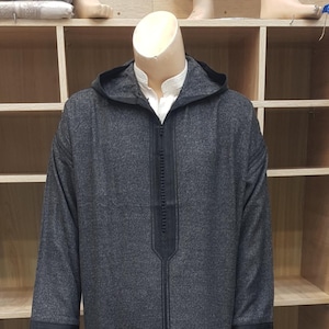 Handgemaakte djellaba, Marokkaanse kaftan met capuchon, wintercomfort