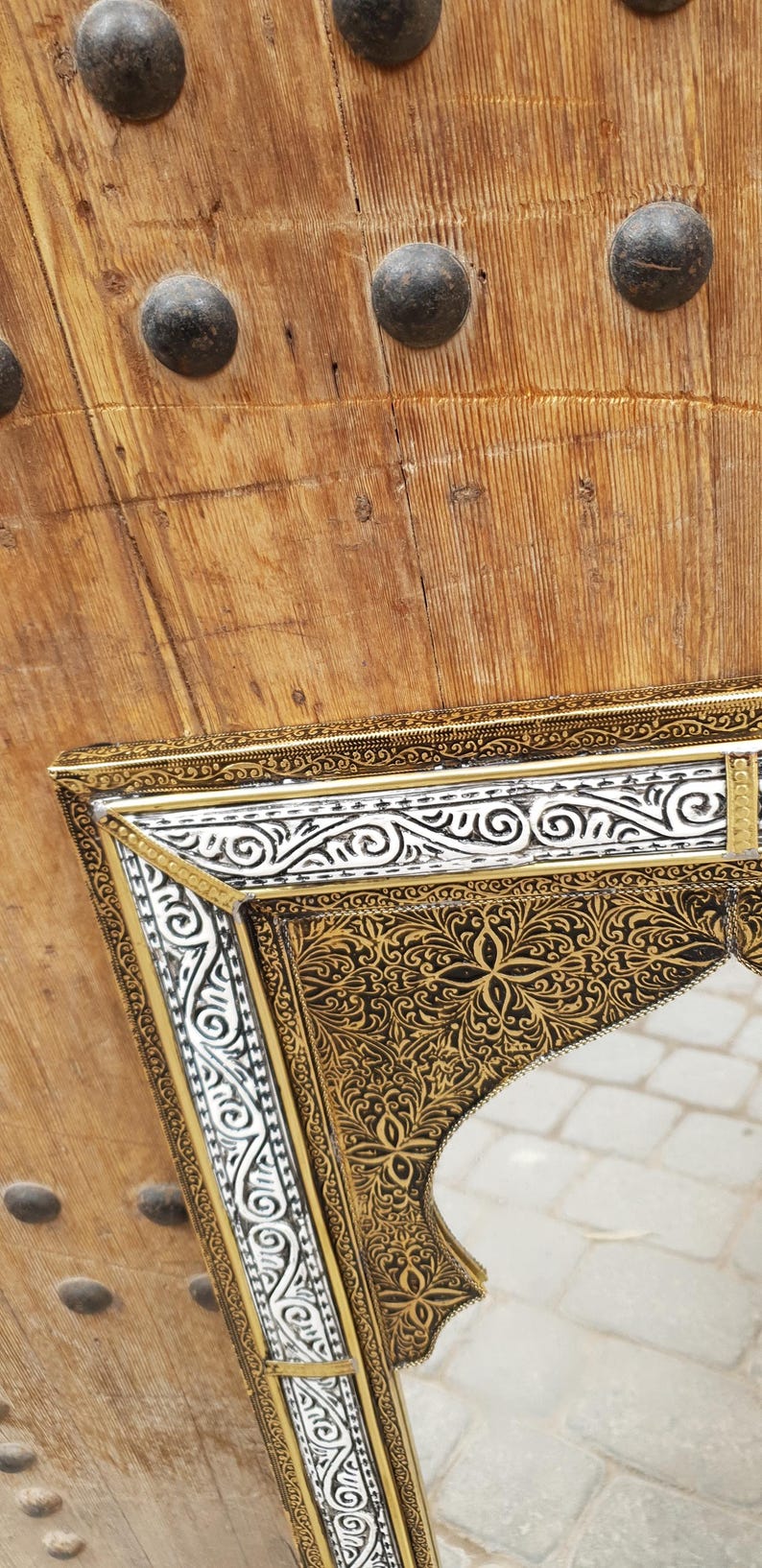 Handmade Moroccan Arch Mirror – Engraved Brass Frame, Elegant Wall Decor image 9