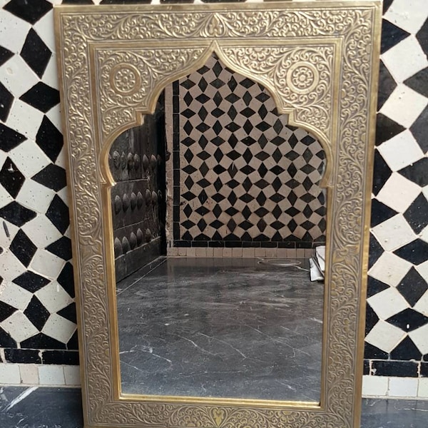 Miroirs en laiton marocain, Miroir mural antique fait à la main, Miroir en laiton gravé, décoration vintage, laiton massif gravé, Livraison gratuite