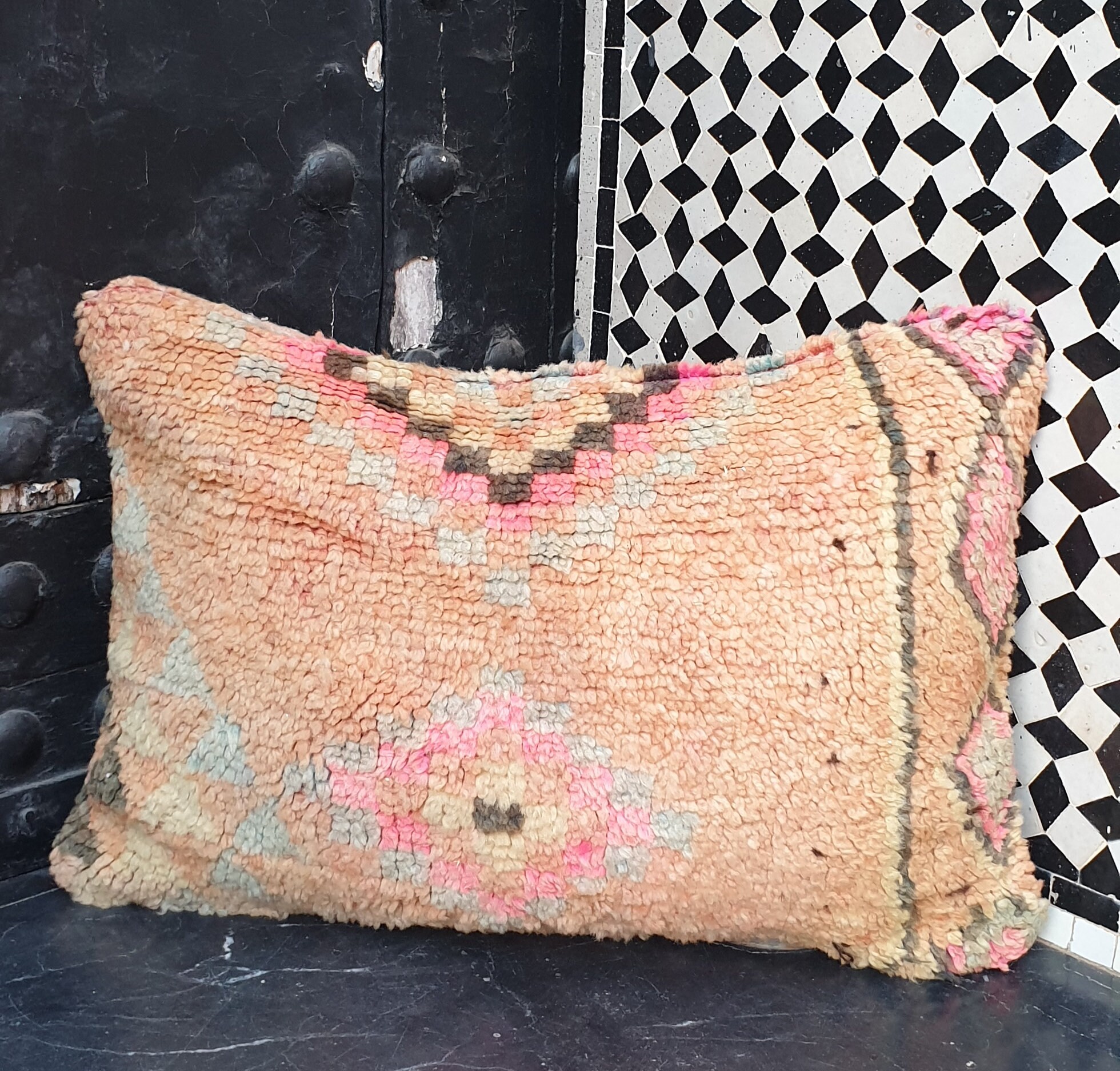 Oreiller berbère, taie d'oreiller vintage tapis marocain, housses de coussin berbère vintage en laine, oreiller boujaad, coussin berbère
