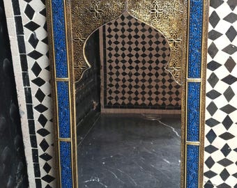 Handmade Moroccan Arch Mirror – Gold Blue Engraved Frame, Artisan Wall Decor