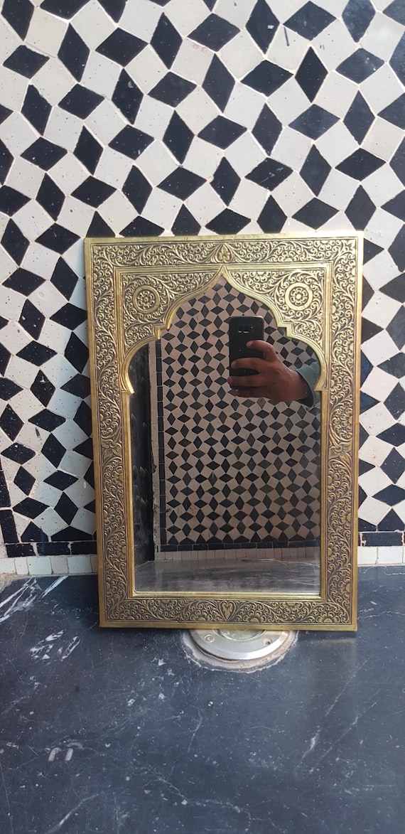 Miroir mural marocain fait main en laiton - Décoration bohème rectangulaire - Cadre gravé - Suspension murale artisanale