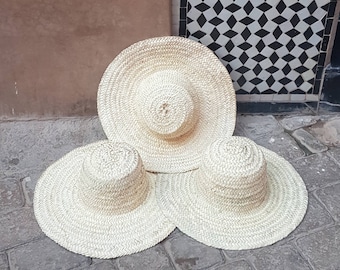 Lot trois Chapeaux en feuille palmier