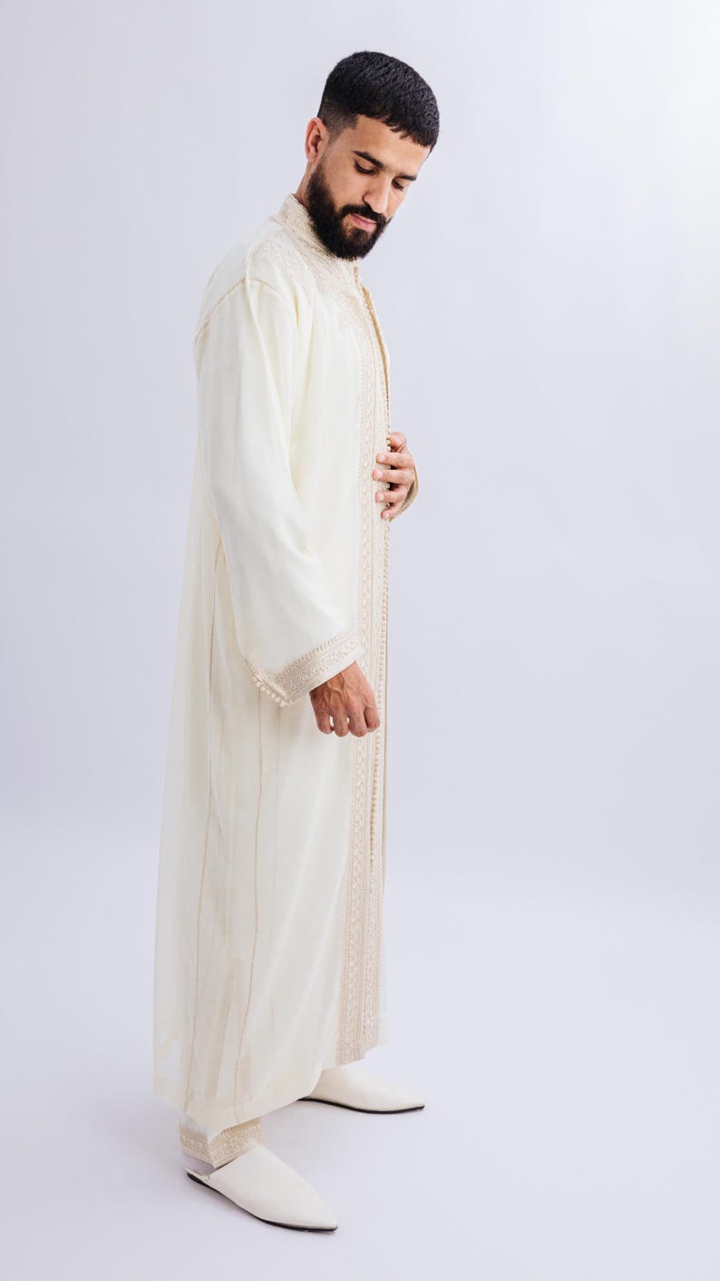 Luxury Men’s 3-Piece Moroccan Caftan Jabador – Ivory Groom & Wedding Outfit – Elegant Traditional Thobe image 3