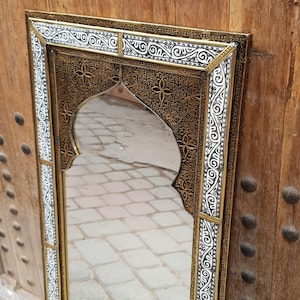 Handmade Moroccan Arch Mirror – Engraved Brass Frame, Elegant Wall Decor image 4