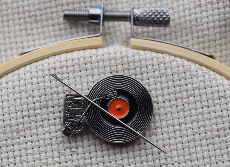 Record Player Needle Minder