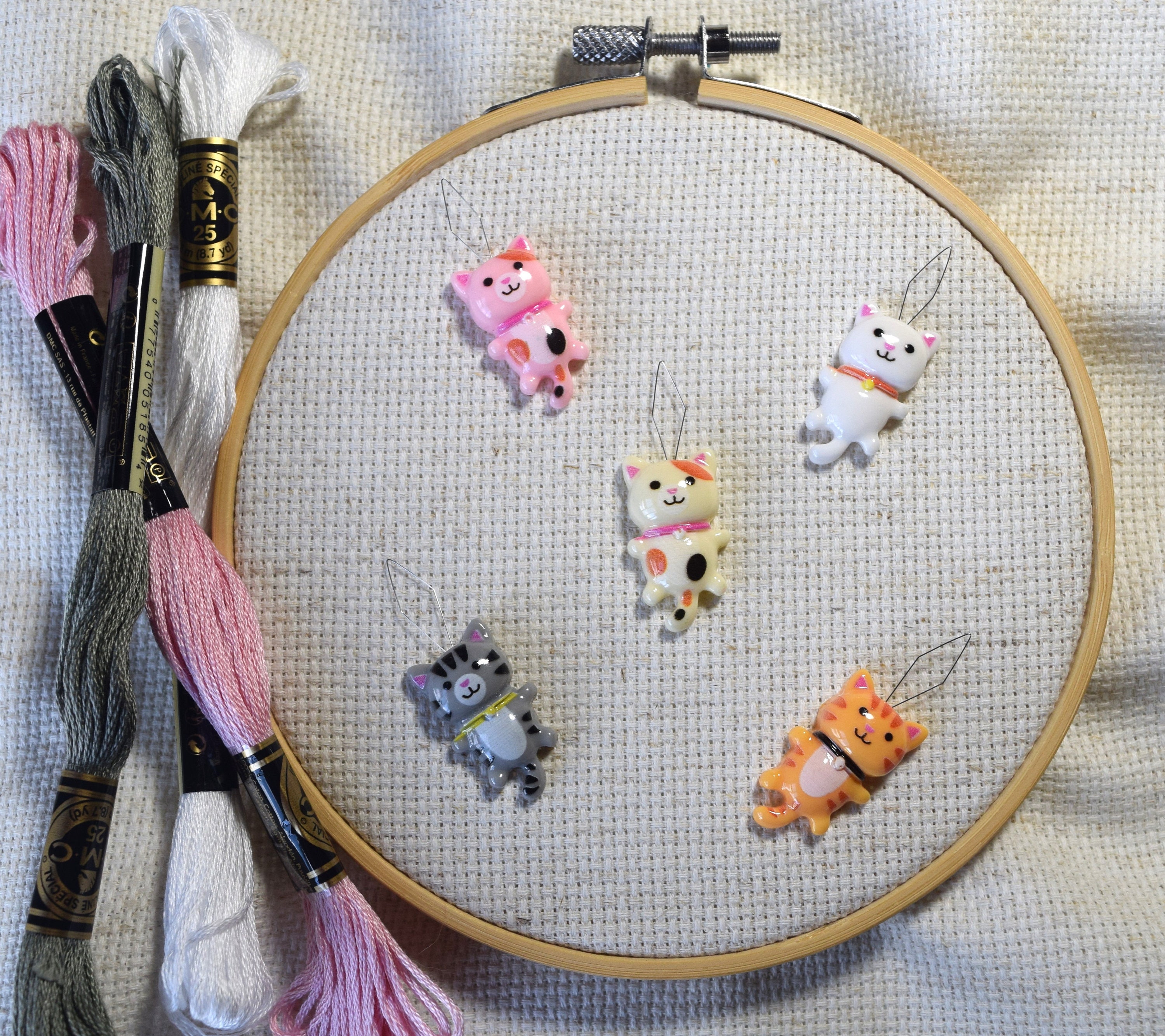 Little Cat Needle Threaders