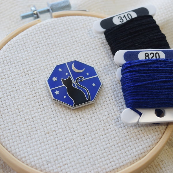 Stargazing Kitty Needle Minder