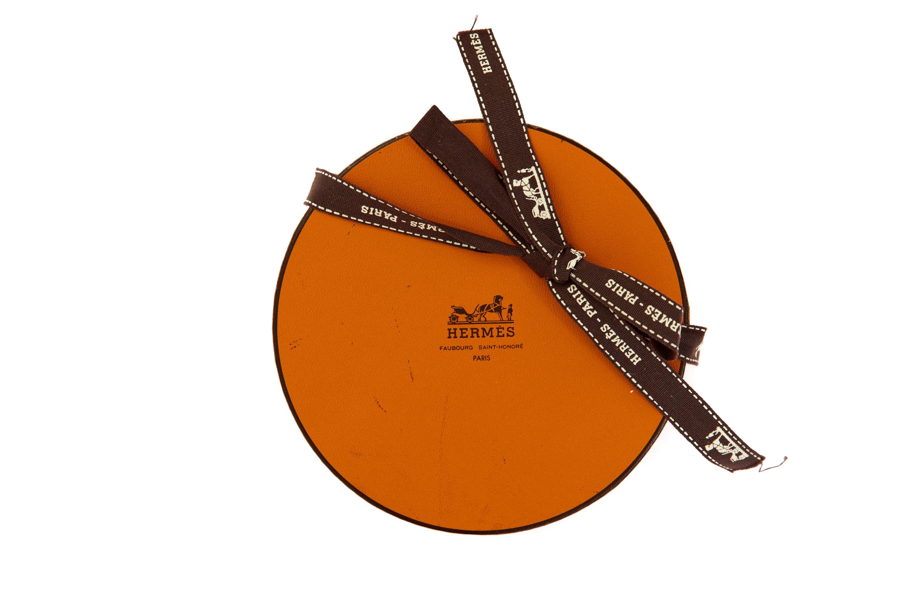 【未使用品】HERMES エルメス シルクスカーフ ソルド品 90 ミントコンディション！エルメス シルクスカーフ カレ90 